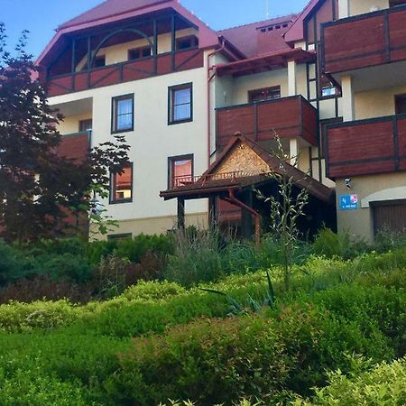 Apartament Parkowa Polana Z Ogrodem Apartamento Polanica-Zdrój Exterior foto